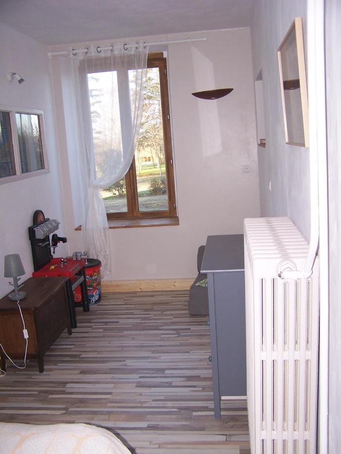 Gite En Forterre Druyes-les-Belles-Fontaines Zewnętrze zdjęcie